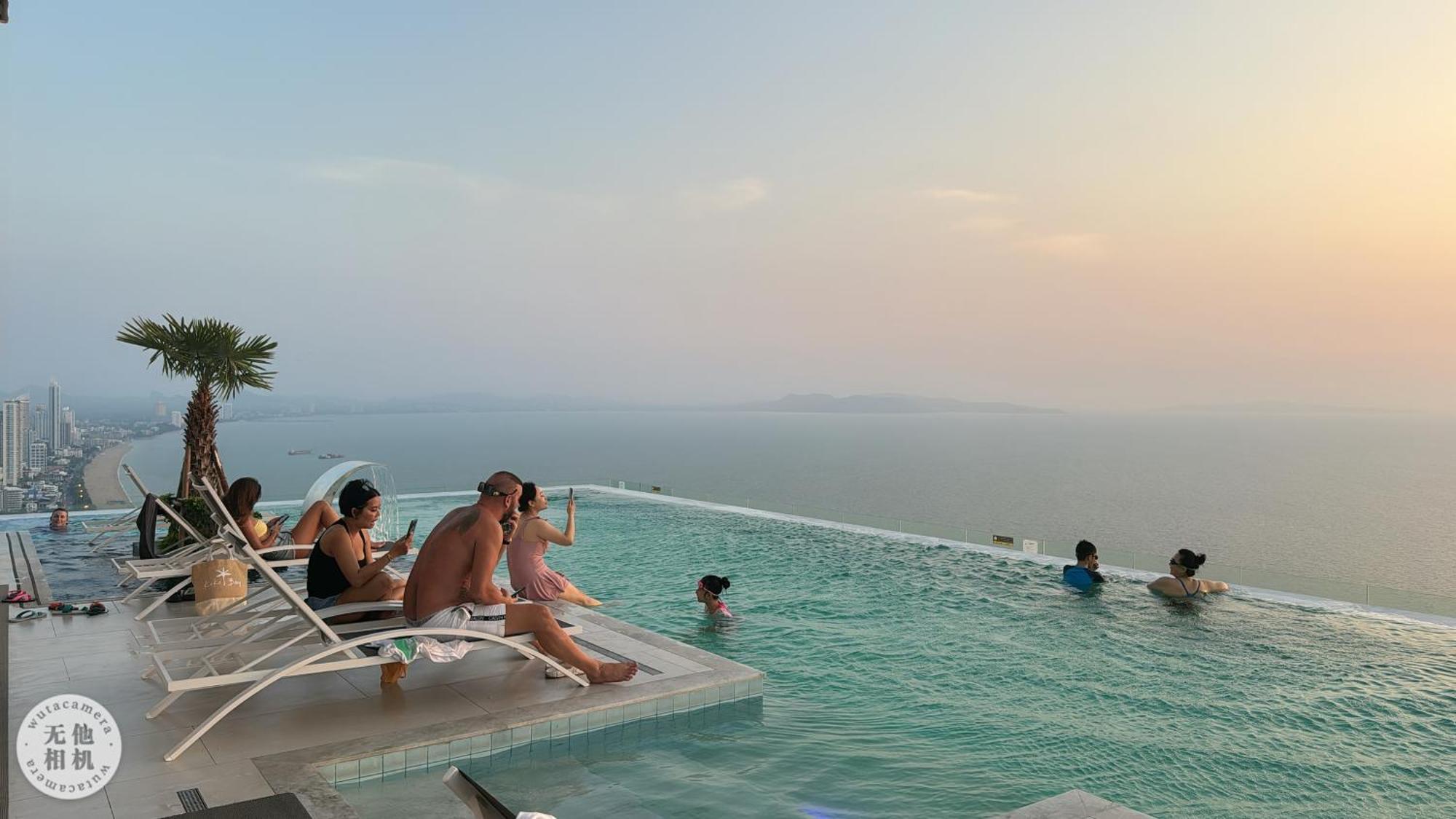 Copacabana Beach Jomtien 科帕卡巴纳海乔木提安海滩毗邻乔木提安夜市 Exterior foto